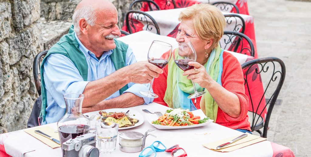 Summer activity: outdoor dining with seasonal eats and sunset views.